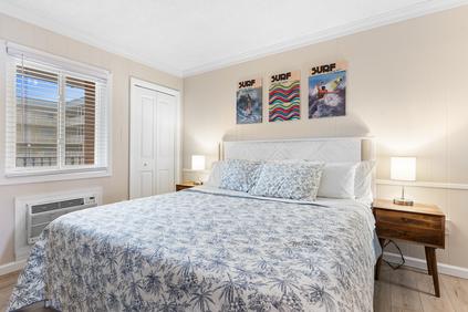 Photo of Large Ocean Block Condo 139st 3-Bedroom