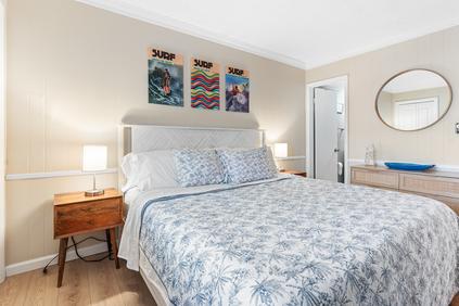 Photo of Large Ocean Block Condo 139st 3-Bedroom