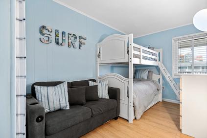 Photo of Large Ocean Block Condo 139st 3-Bedroom