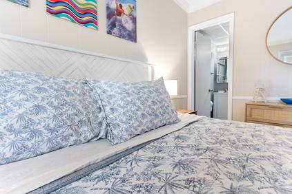 Photo of Large Ocean Block Condo 139st 3-Bedroom