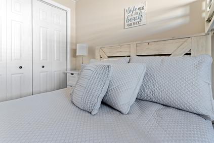 Photo of Thunder Island 77B