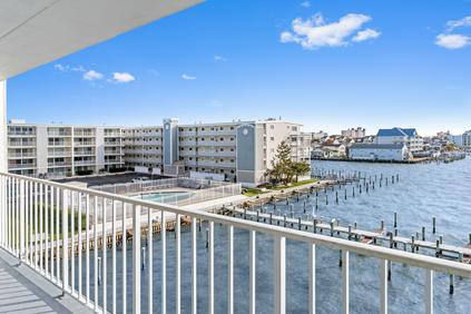 Photo of Thunder Island 77B