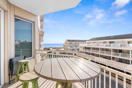 Photo of Gateway Grand Unit 201