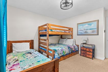 Photo of Marathon North III 202