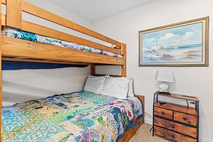 Photo of Marathon North III 202