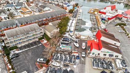 Photo of Marathon North III 202