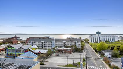 Photo of Adagio 208