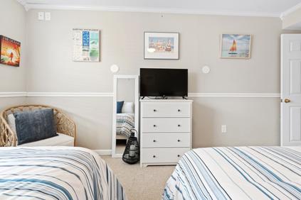Photo of 426 Lark Lane Unit 1W
