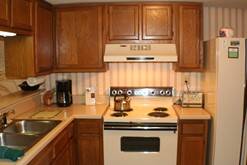 Gatlinburg condo rental with a fully equipped kitchen.