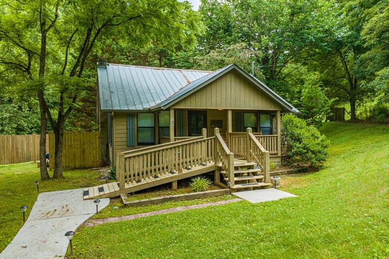 Pigeon Forge cabin rental Tennessee Smoky Mountains.. at Pigeon Forge Getaway in Gatlinburg TN
