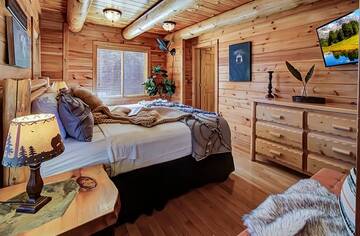 A Great Escape's third bedroom. at A Great Escape in Gatlinburg TN