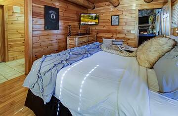 Fourth cabin bedroom with private bath.