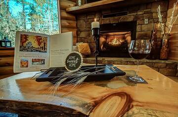 Come relax in our Smoky Mountains log cabin rentals.