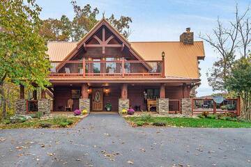 Exterior of your big cabin in the Smoky Mountains, a spacious 6 bedroom.