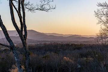Take in lovely Tennessee Smoky Mountain sunsets. 