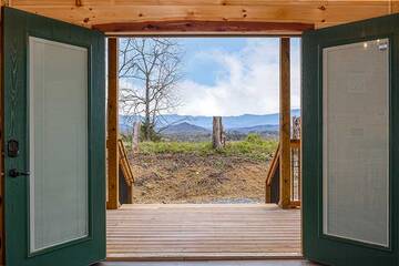 Entry to your cabin with Smoky Mountain views.