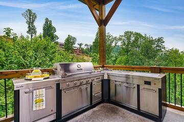 Outdoor kitchen at your Gatlinburg cabin rental.