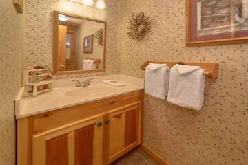 ven the bathrooms of this cabin are inviting. at Wrap Around The Son in Gatlinburg TN