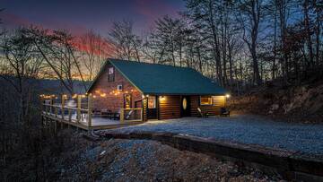 Mountain Whispers | Smoky Mountain Cabin Rentals