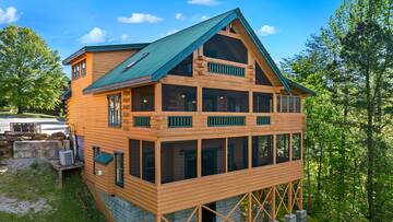 Moonlight Pines Lodge | Smoky Mountain Cabin Rentals