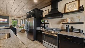 Late night snacks to large family meals are easy in this elegant fully equipped kitchen. at Royce' s Retreat in Gatlinburg TN