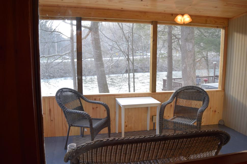 Rivers Edge 3 bedroom cabin rental
