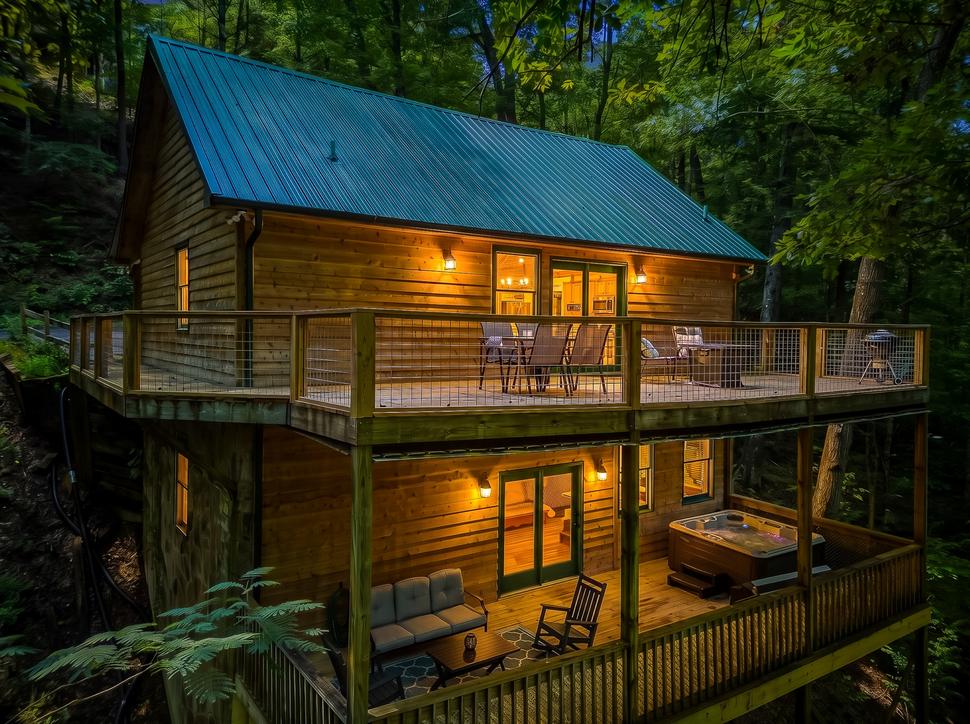 Hushpuppy Hideaway