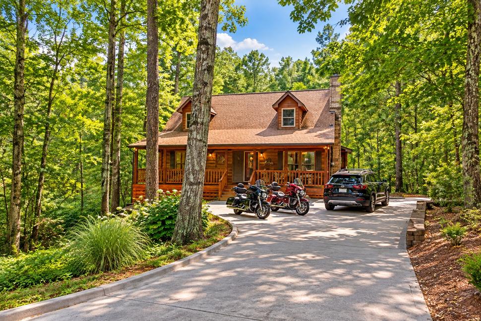 Easy motorcycle access at Nestled Inn in Townsend, TN
