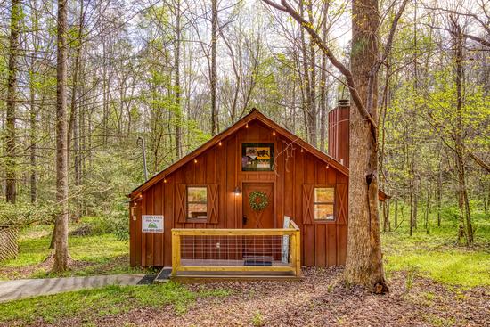 Cades Cove Hide Away
