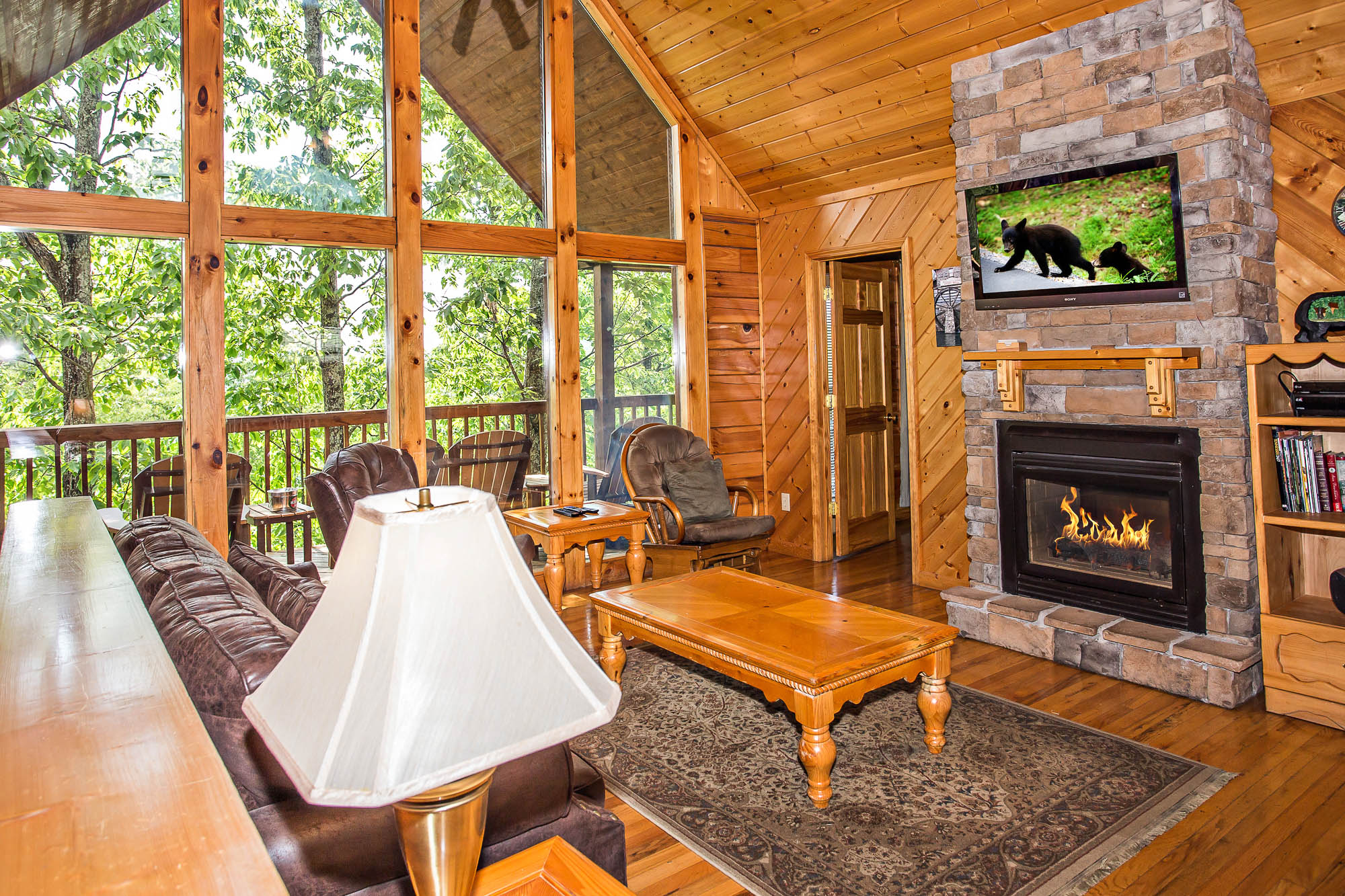 Country Classics 3 Bedroom Cabin Rental