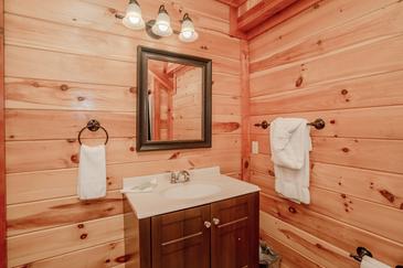 Amazing Adventure Lodge