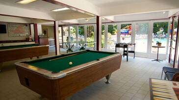 South-Clubhouse-Pool-Tables