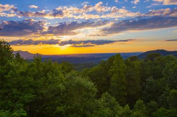 A Smoky Mountain Hide-A-Way