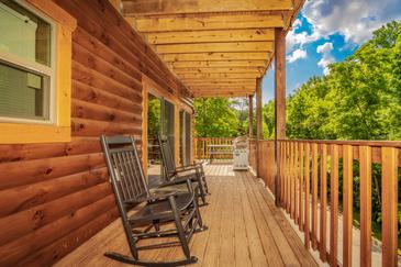 Alpine Poolside Lodge