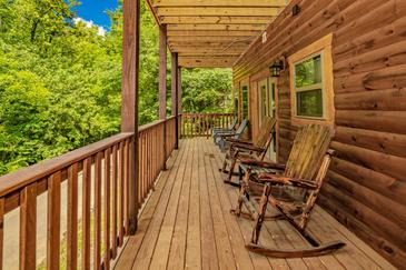 Alpine Poolside Lodge