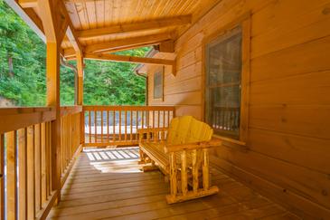 The Grand Cedar Hideaway