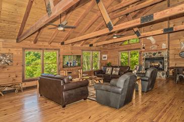 The Grand Cedar Hideaway