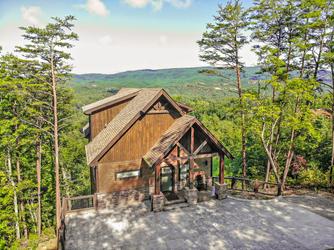 Smoky Mountain Serenity - 2 Bedroom Sevierville Cabin Rental