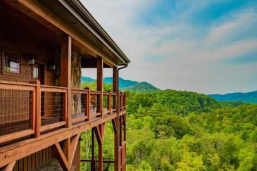 Misty Mountain Lodge