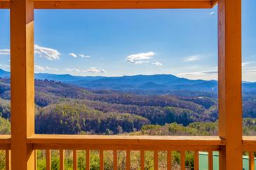 Beary Special - 4 Bedroom Sevierville Cabin Rental