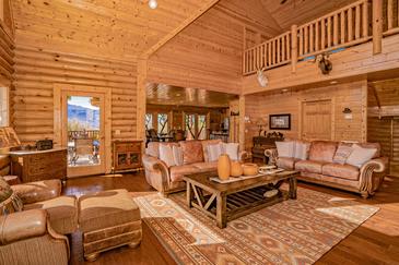 Smoky Peak Lodge