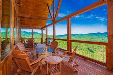 Hilltop Hideaway Lodge