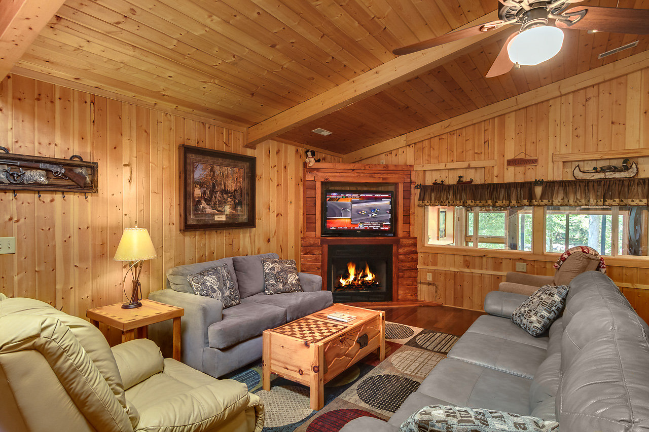 River's Edge Lodge - Gatlinburg Chalets - Cabin Rentals Tennessee