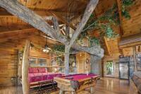 Gatlinburg Enchanted Treehouse