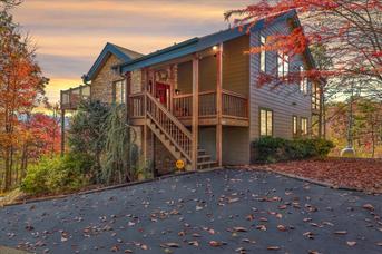 Peak Point Cabin