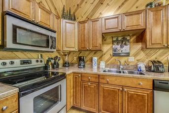 123456 Smoky Mountain Escape