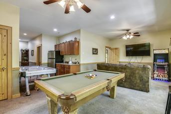 123456 Smoky Mountain Escape