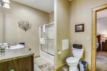 123456 Smoky Mountain Escape