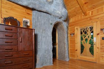 TheTreeHous_DSC_0028